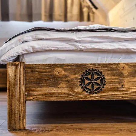 Osada Wierchlove 부스트리크