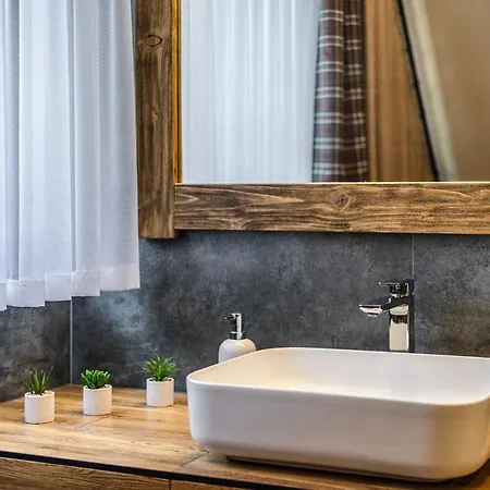 Osada Wierchlove 샬레 *