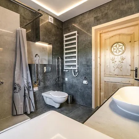 Osada Wierchlove * 부스트리크