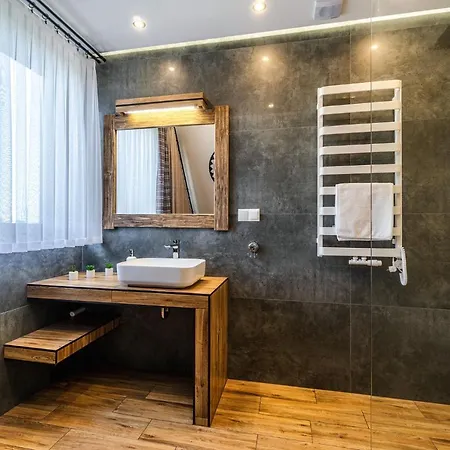 Osada Wierchlove 샬레