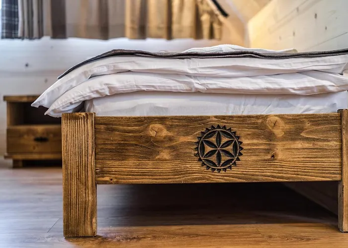 Osada Wierchlove بوستريك