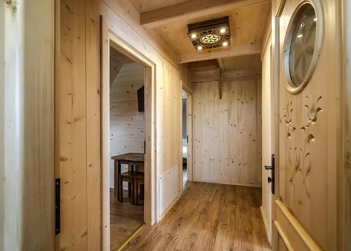 Osada Wierchlove بوستريك