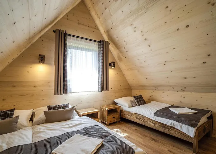 Osada Wierchlove بوستريك