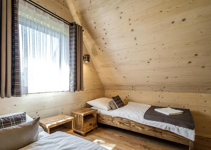 Osada Wierchlove بوستريك